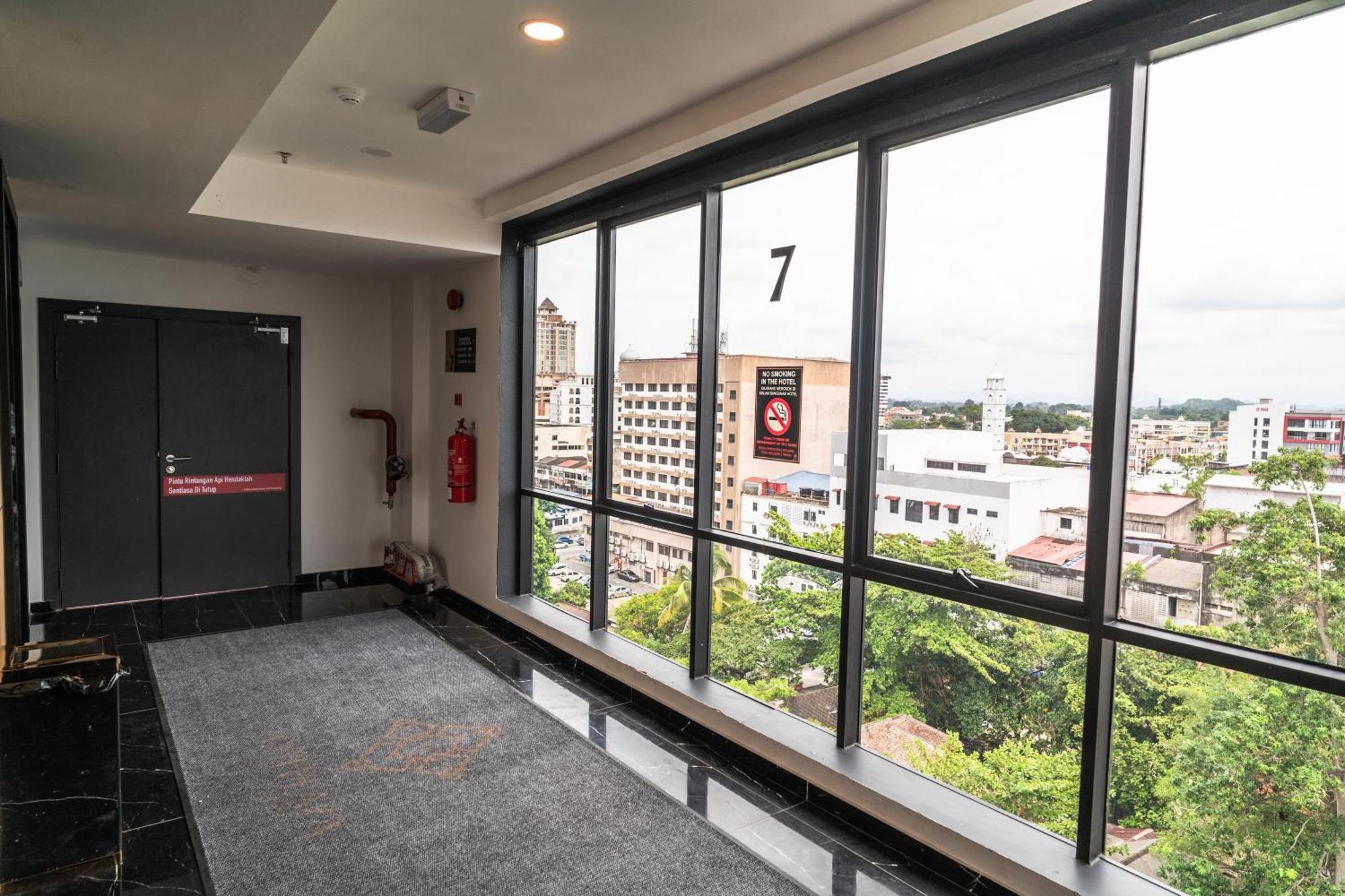 Dj Citi Plaza Hotel & Suites Kuala Terengganu Exterior foto
