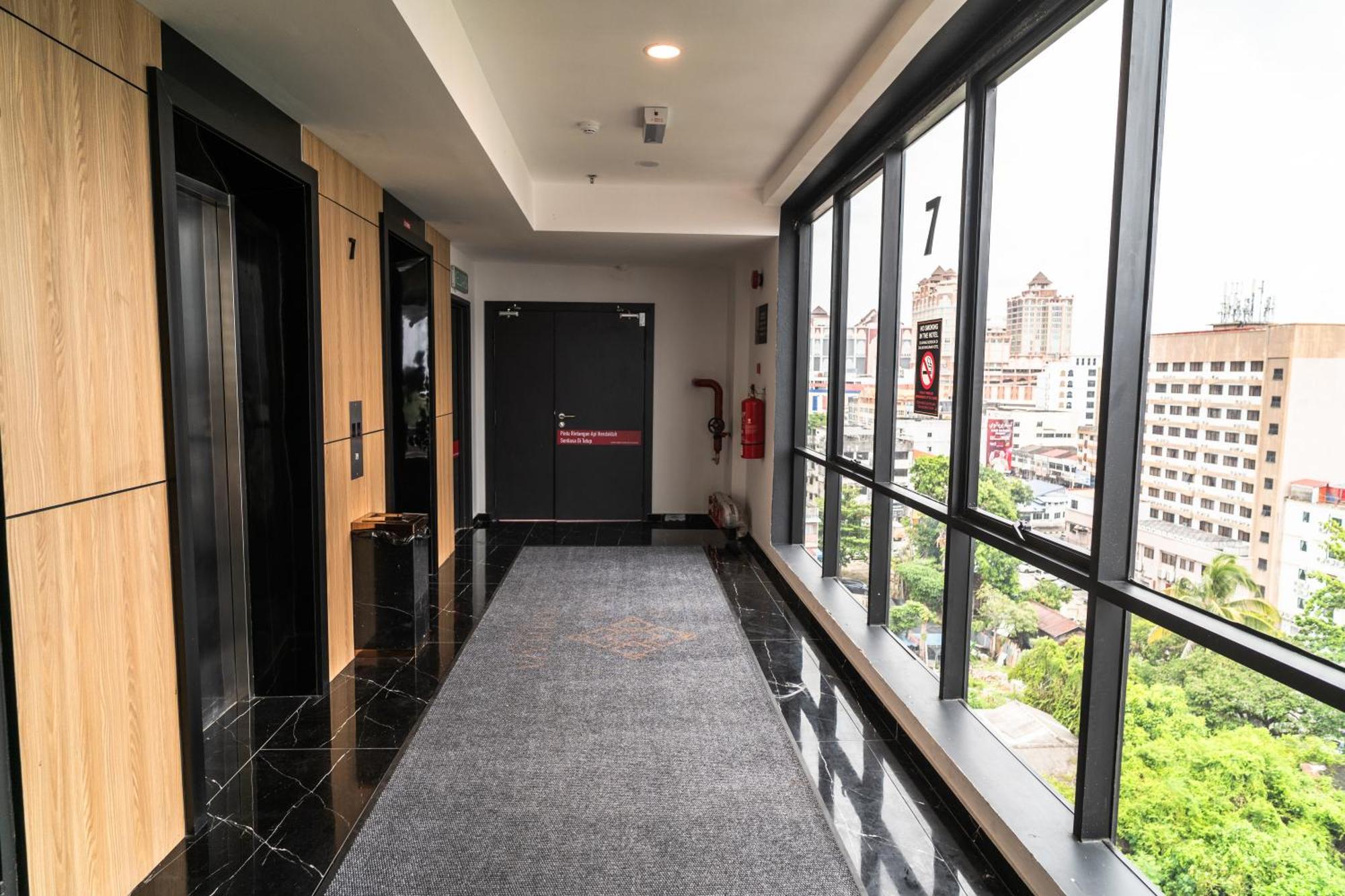 Dj Citi Plaza Hotel & Suites Kuala Terengganu Exterior foto