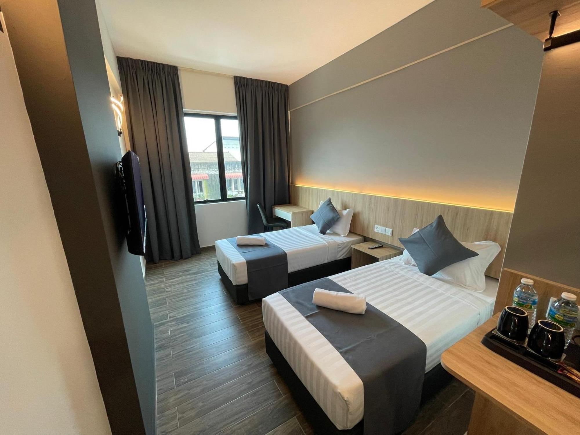 Dj Citi Plaza Hotel & Suites Kuala Terengganu Exterior foto